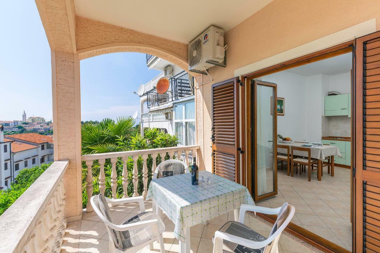 Apartman Ive Върсар Екстериор снимка