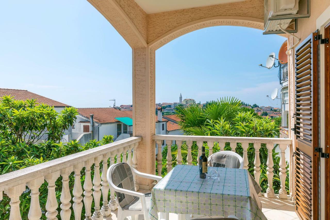 Apartman Ive Върсар Екстериор снимка