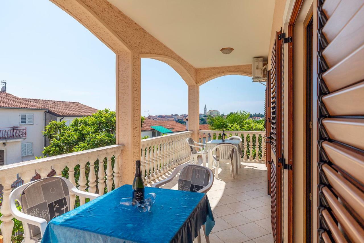 Apartman Ive Върсар Екстериор снимка